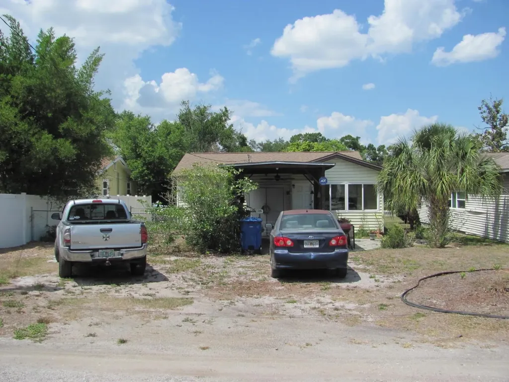 4716 17th Avenue N St Petersburg FL 33713