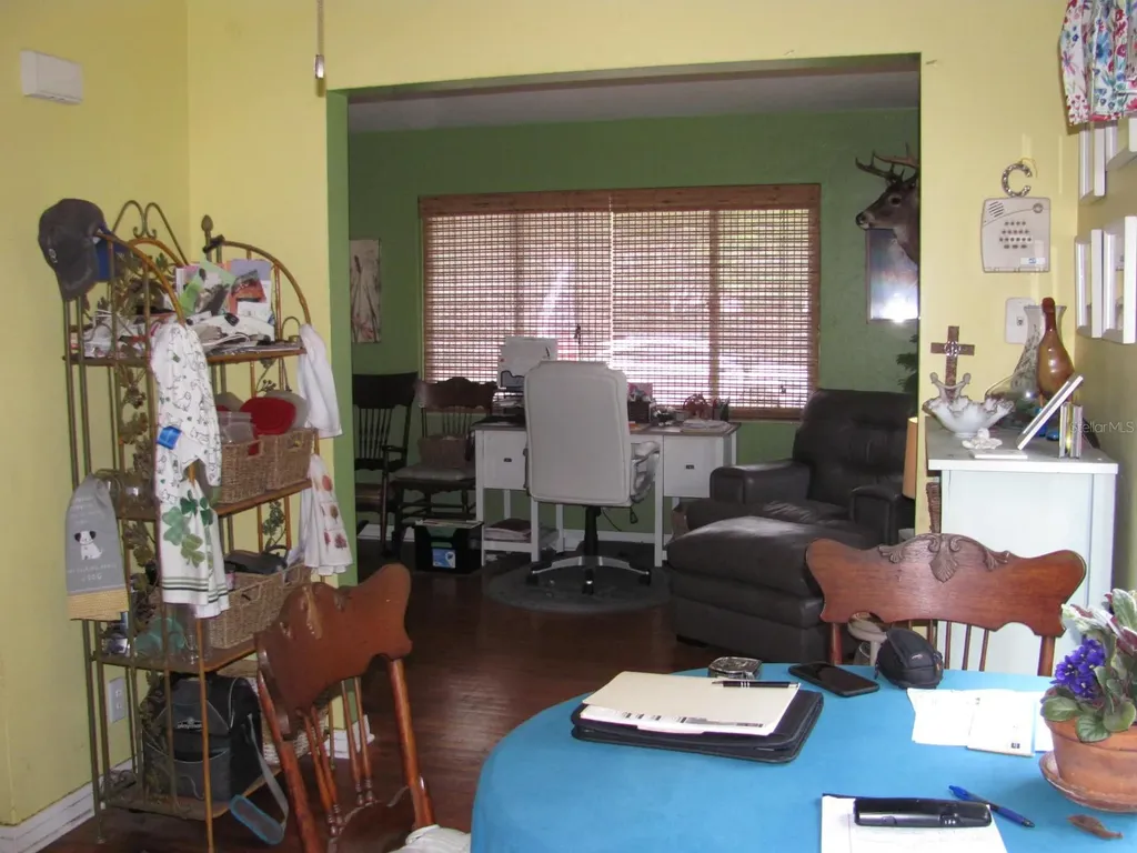 4716 17th Avenue N St Petersburg FL 33713