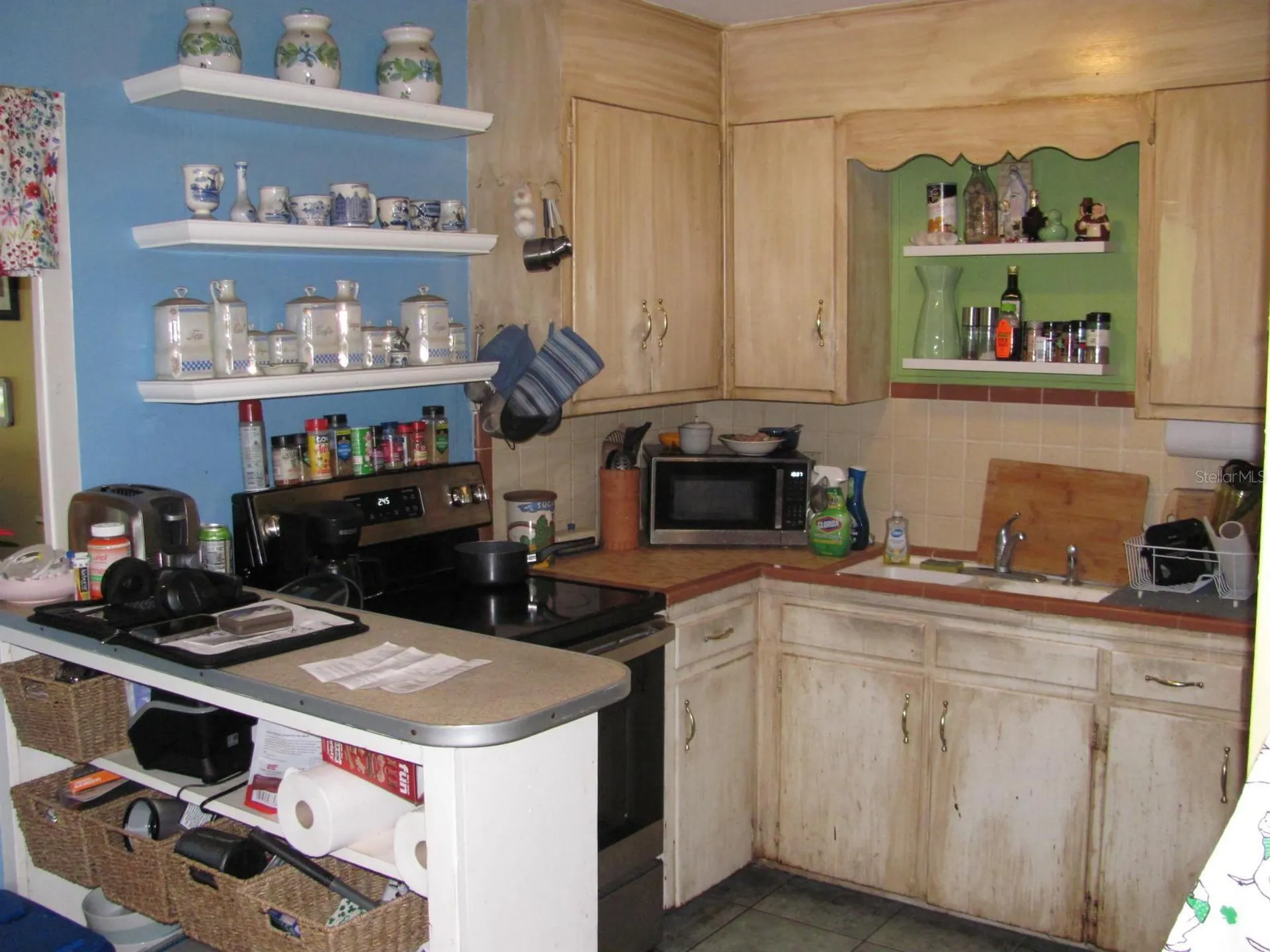 4716 17th Avenue N St Petersburg FL 33713