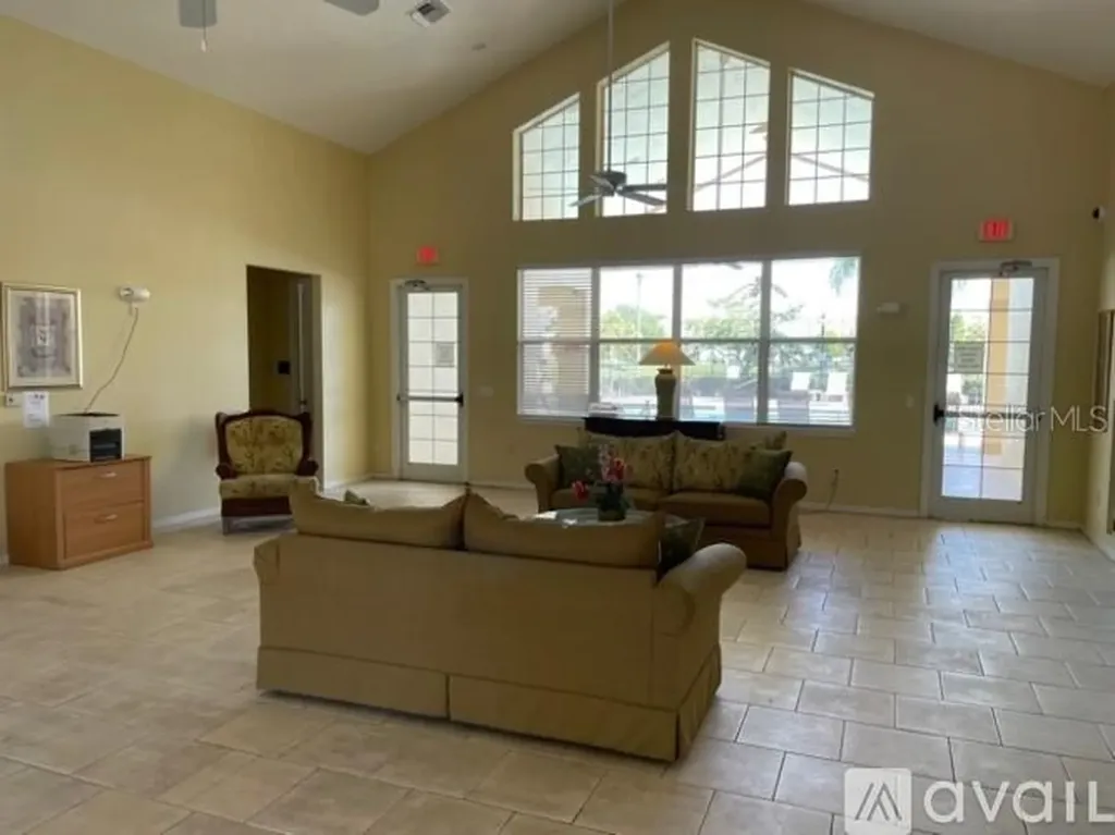 2834 Club Cortile Circle Kissimmee FL 34746