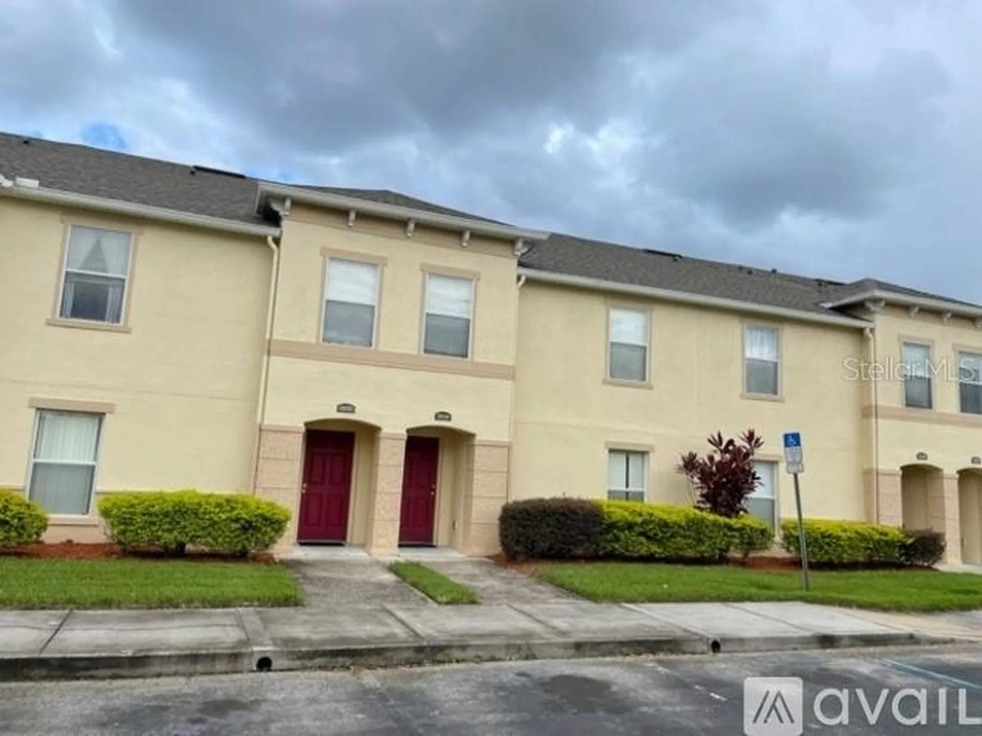 2834 Club Cortile Circle Kissimmee FL 34746