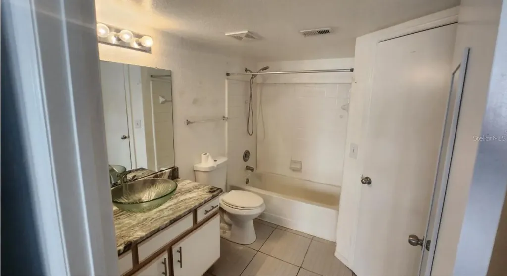 2207 Antigua Place Kissimmee FL 34741