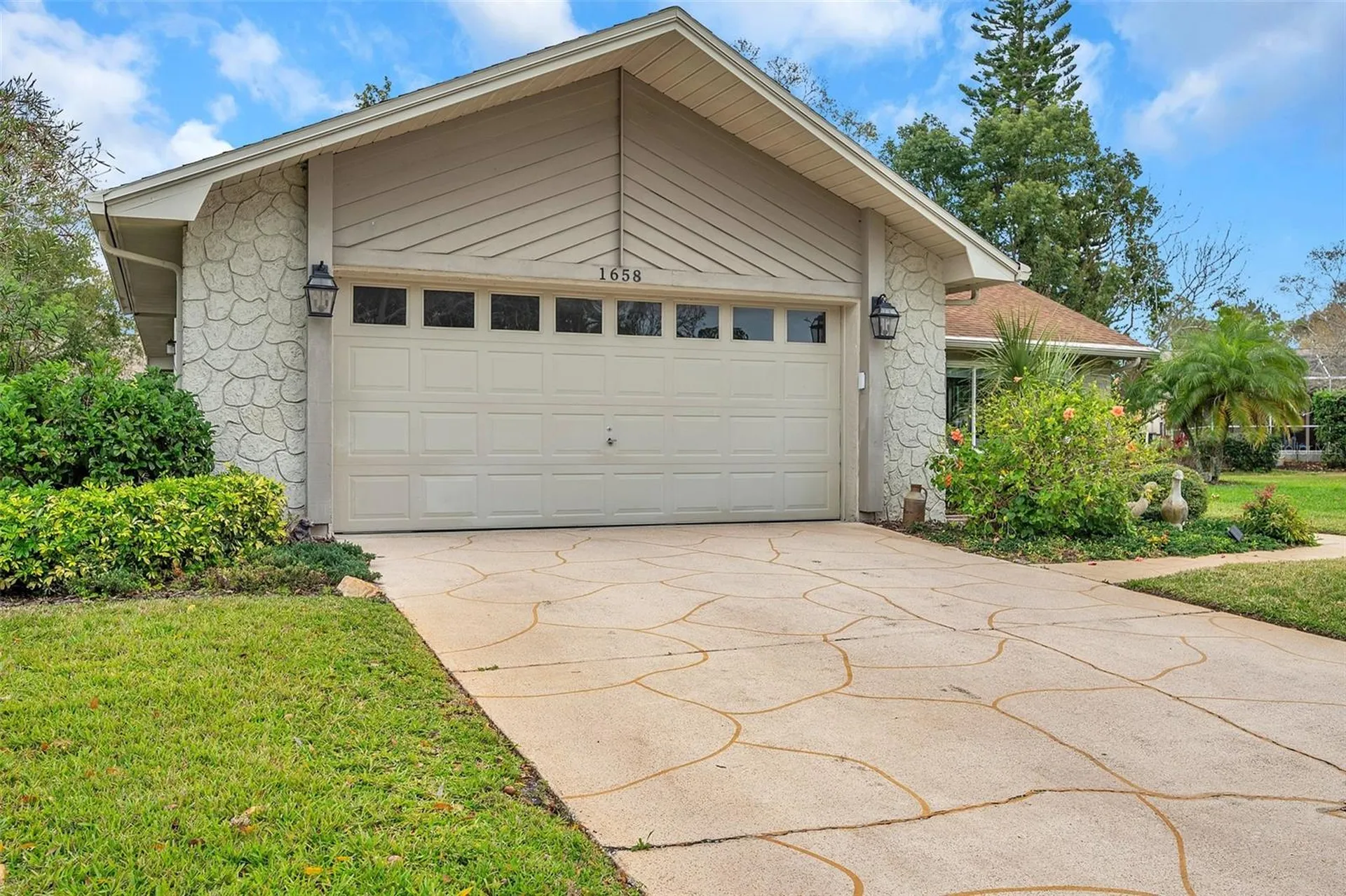 1658 Macdonnell Court Palm Harbor FL 34684