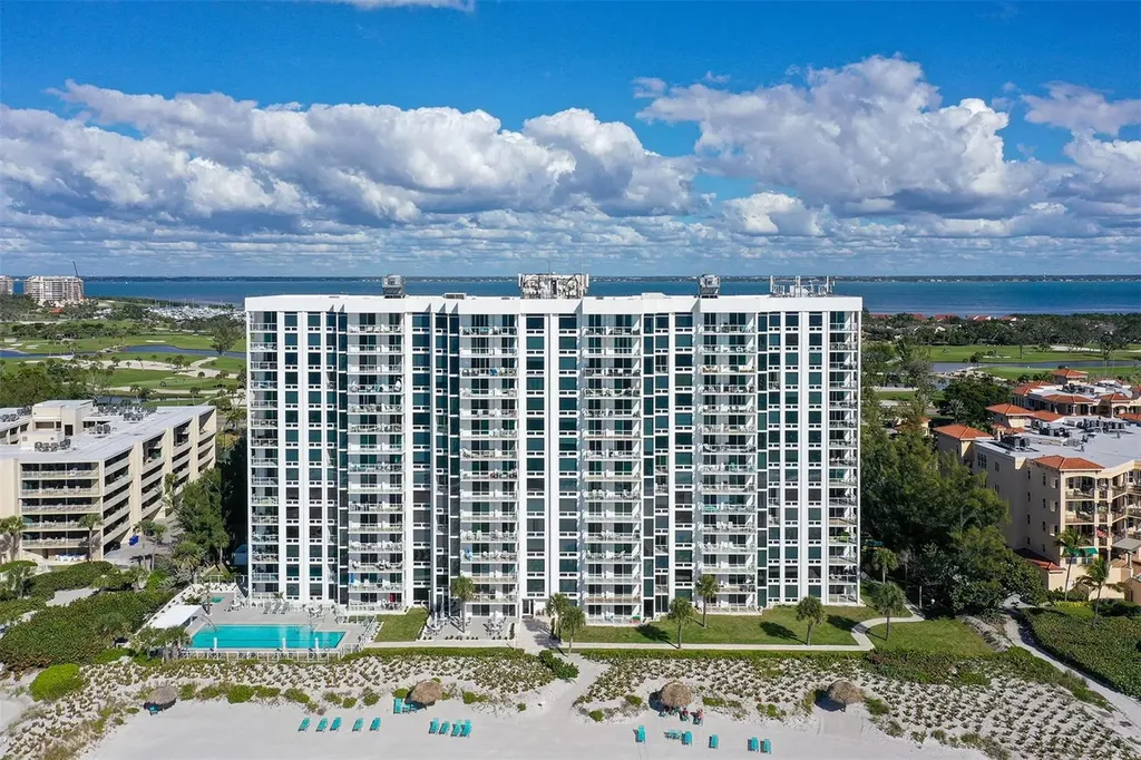 2425 Gulf Of Mexico Drive Longboat Key FL 34228