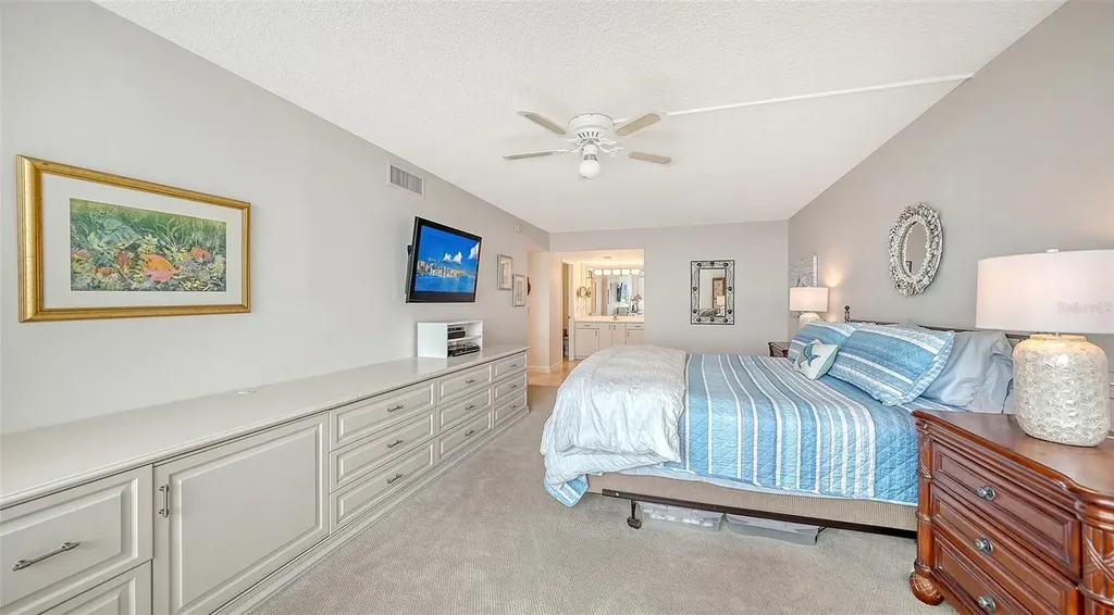 2425 Gulf Of Mexico Drive Longboat Key FL 34228