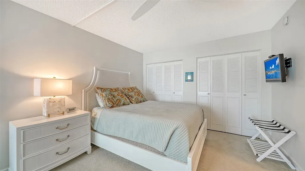 2425 Gulf Of Mexico Drive Longboat Key FL 34228