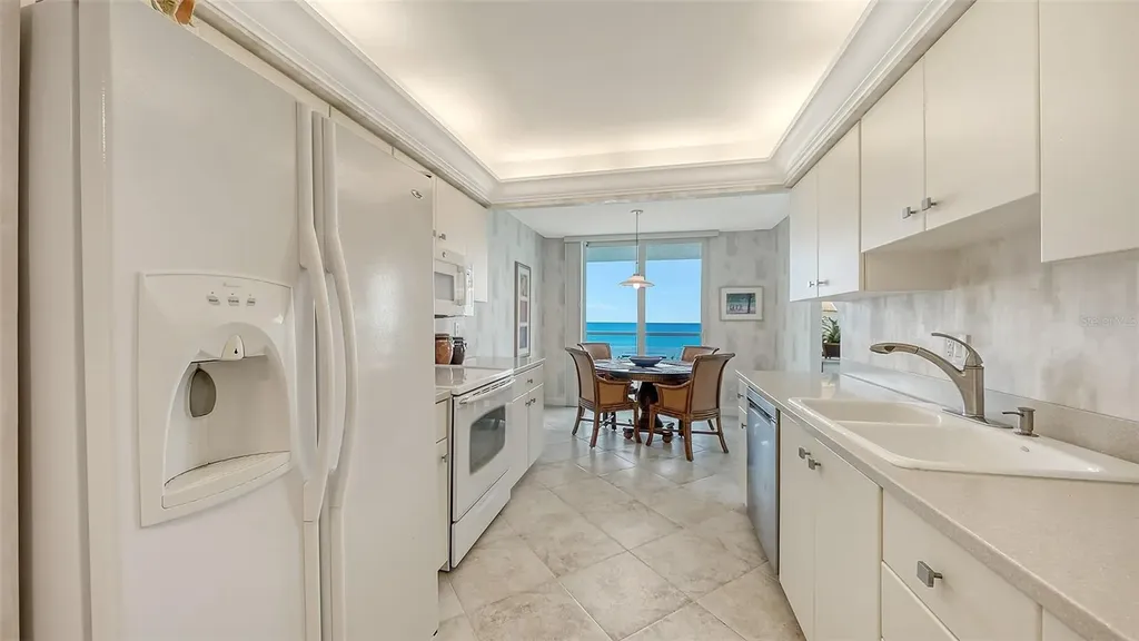 2425 Gulf Of Mexico Drive Longboat Key FL 34228