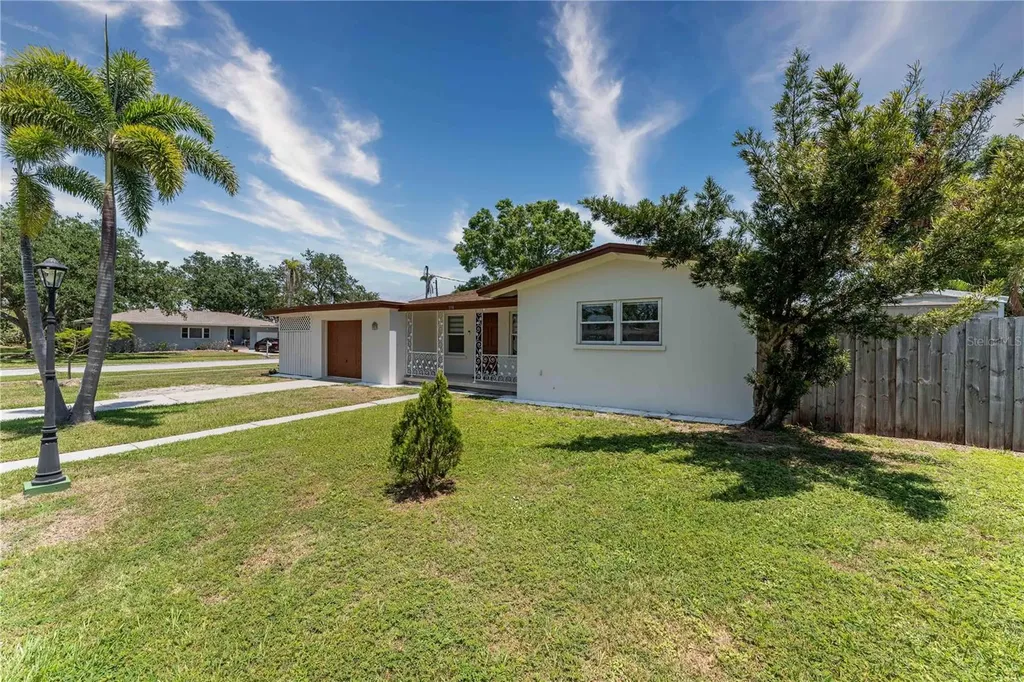 138 Pearl Avenue Sarasota FL 34243
