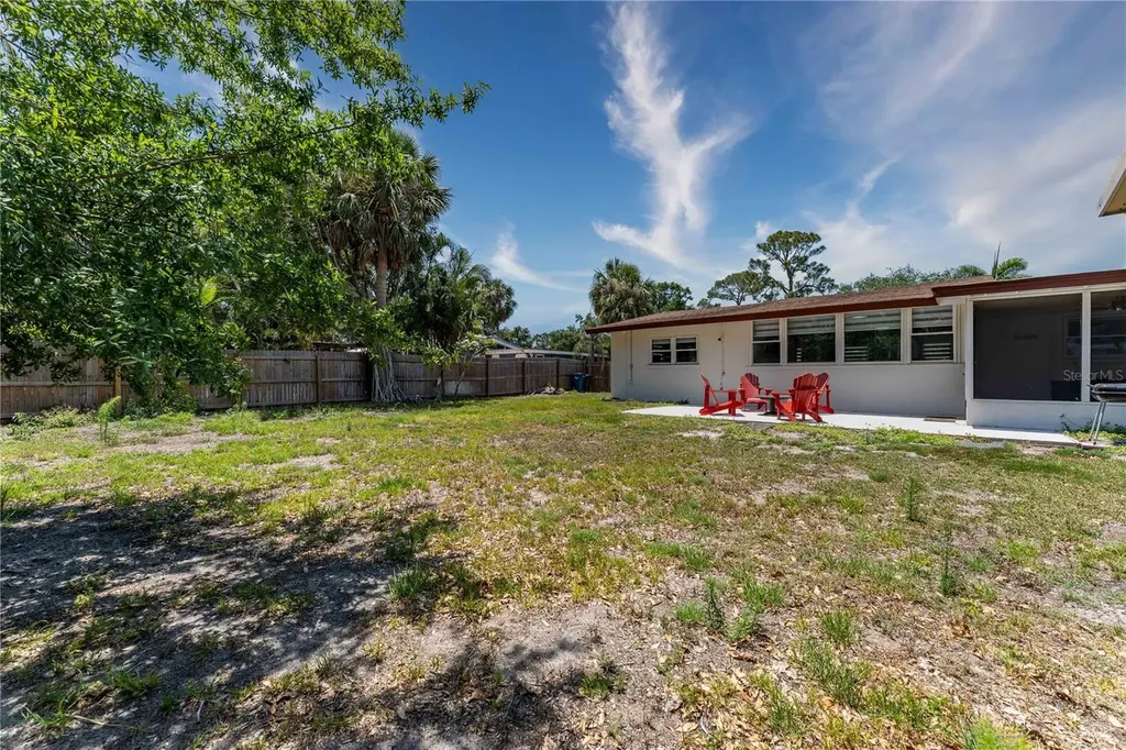138 Pearl Avenue Sarasota FL 34243