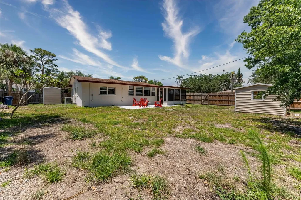 138 Pearl Avenue Sarasota FL 34243