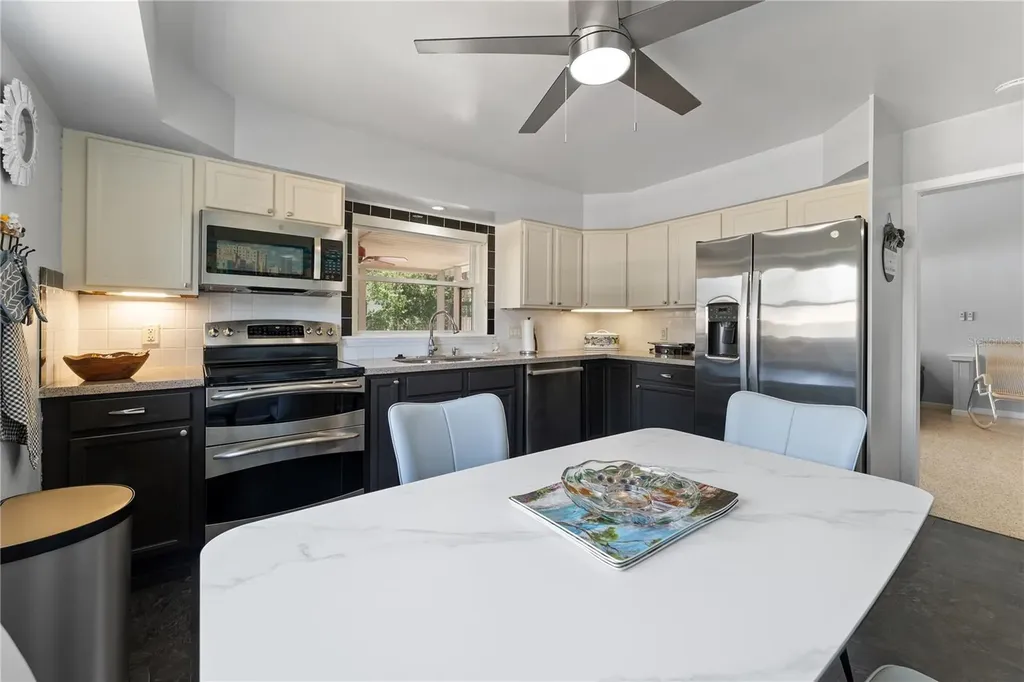 138 Pearl Avenue Sarasota FL 34243