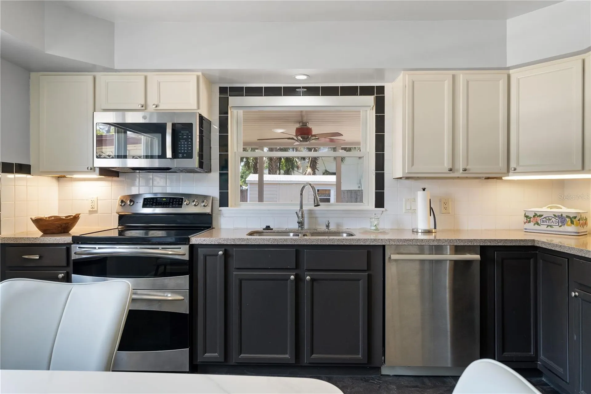138 Pearl Avenue Sarasota FL 34243