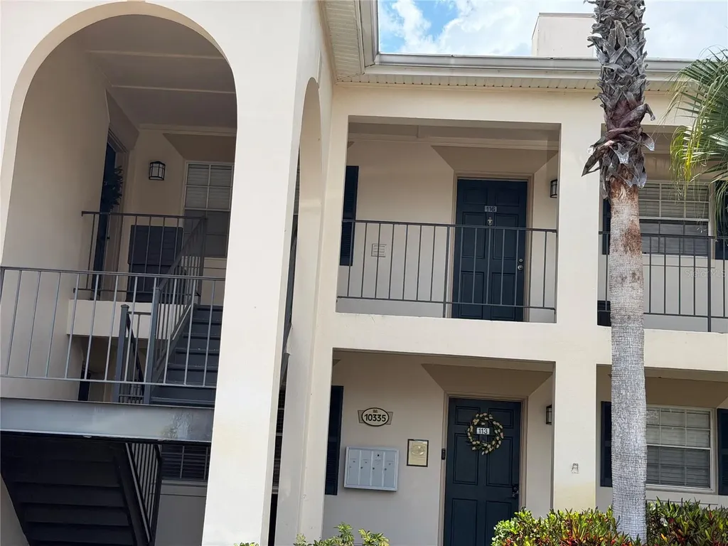 10335 Carrollwood Lane Tampa FL 33618