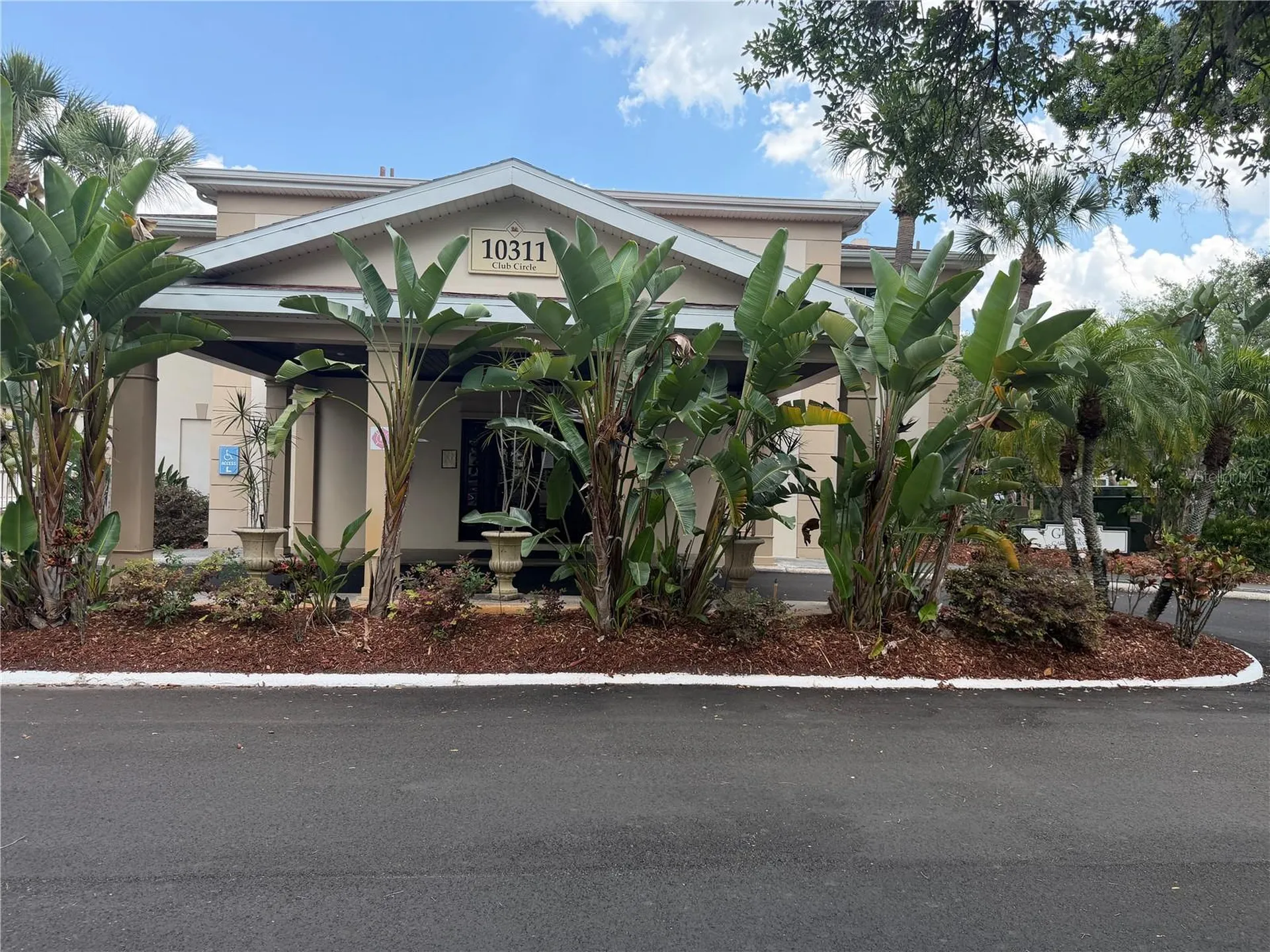 10335 Carrollwood Lane Tampa FL 33618