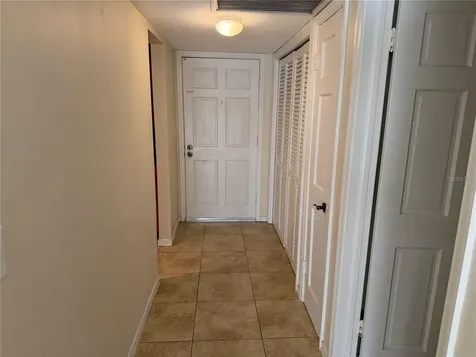 10335 Carrollwood Lane Tampa FL 33618