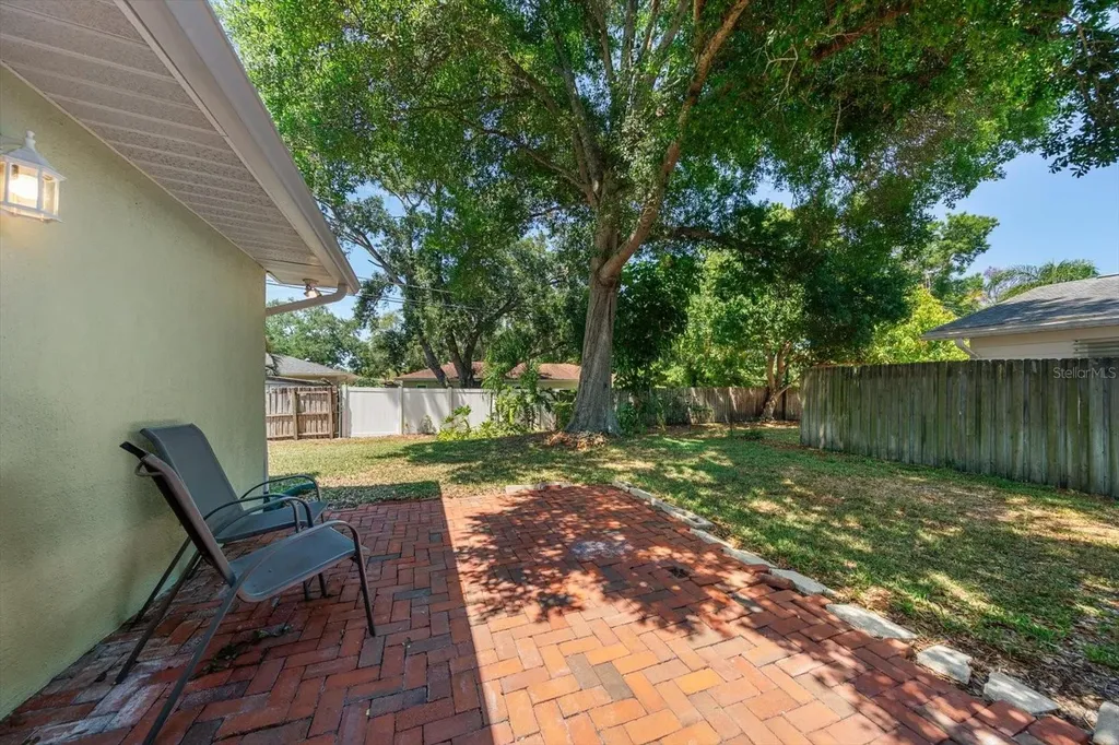 11171 105th Avenue Largo FL 33778