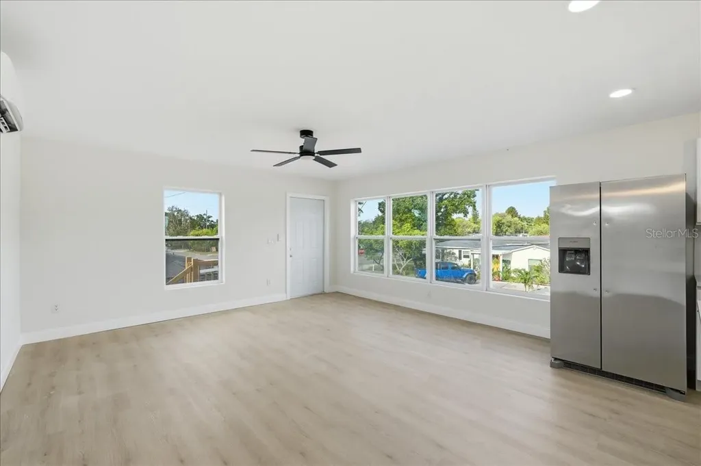4651 22nd Avenue N St Petersburg FL 33713