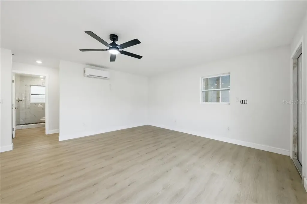 4651 22nd Avenue N St Petersburg FL 33713