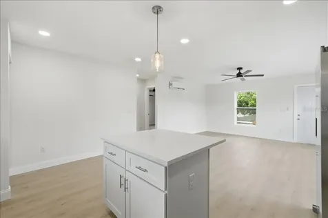 4651 22nd Avenue N St Petersburg FL 33713