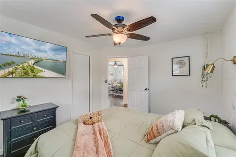 4651 22nd Avenue N St Petersburg FL 33713