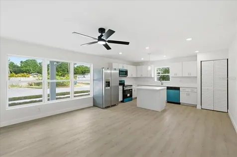 4651 22nd Avenue N St Petersburg FL 33713