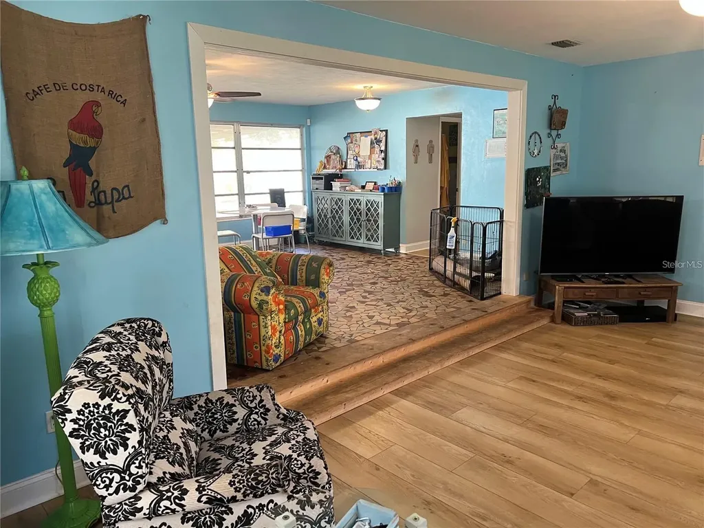 25446 SW 5 Avenue Newberry FL 32669