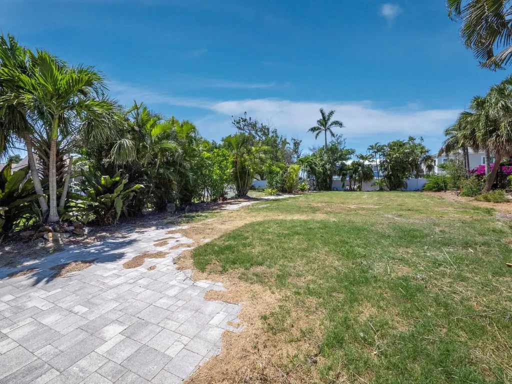 450 Firehouse Court Longboat Key FL 34228