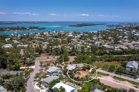 450 Firehouse Court Longboat Key FL 34228