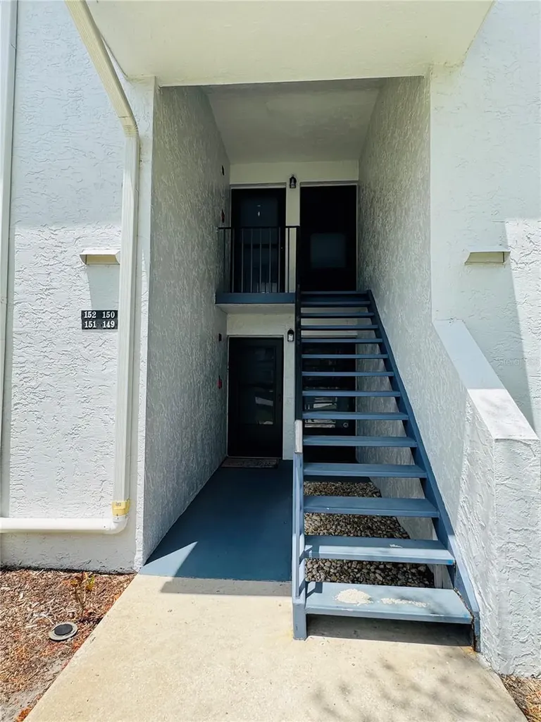 152 Cypress Lane Oldsmar FL 34677