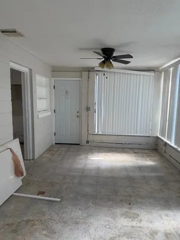 430 42nd Avenue NE St Petersburg FL 33703