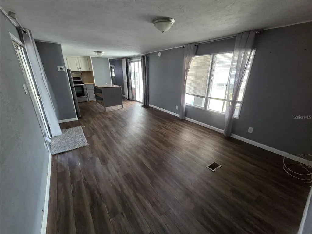 39143 Ola Avenue Zephyrhills FL 33542