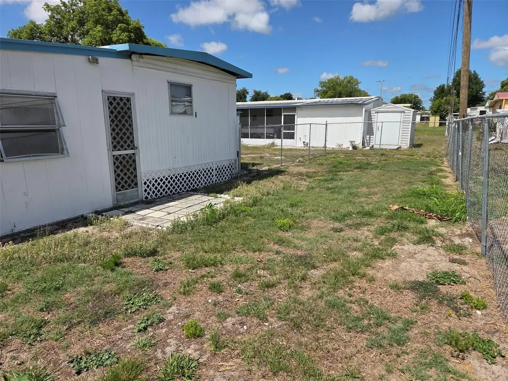 39143 Ola Avenue Zephyrhills FL 33542