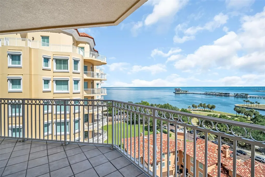 555 5th Avenue NE St Petersburg FL 33701