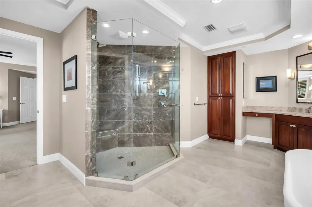 555 5th Avenue NE St Petersburg FL 33701
