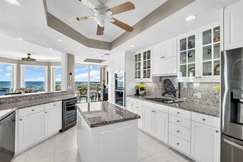 555 5th Avenue NE St Petersburg FL 33701