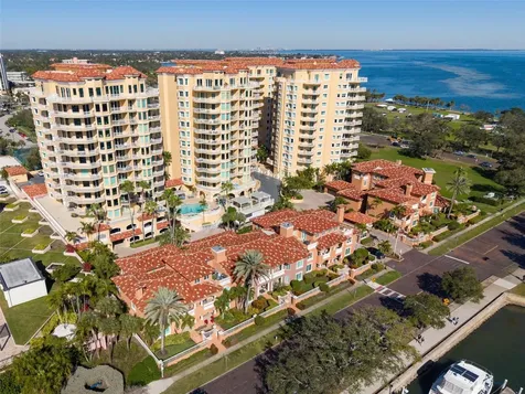 555 5th Avenue NE St Petersburg FL 33701