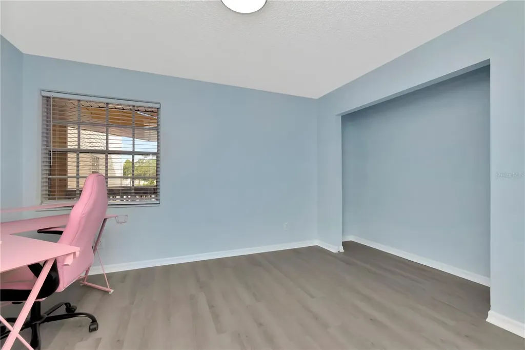 6817 Stones Throw Circle N St Petersburg FL 33710