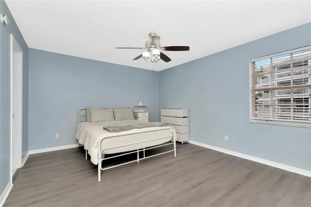 6817 Stones Throw Circle N St Petersburg FL 33710