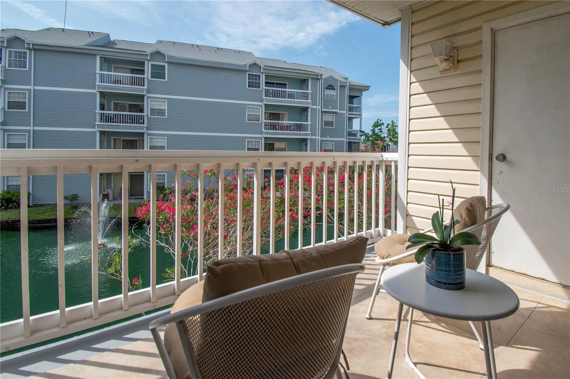 6817 Stones Throw Circle N St Petersburg FL 33710