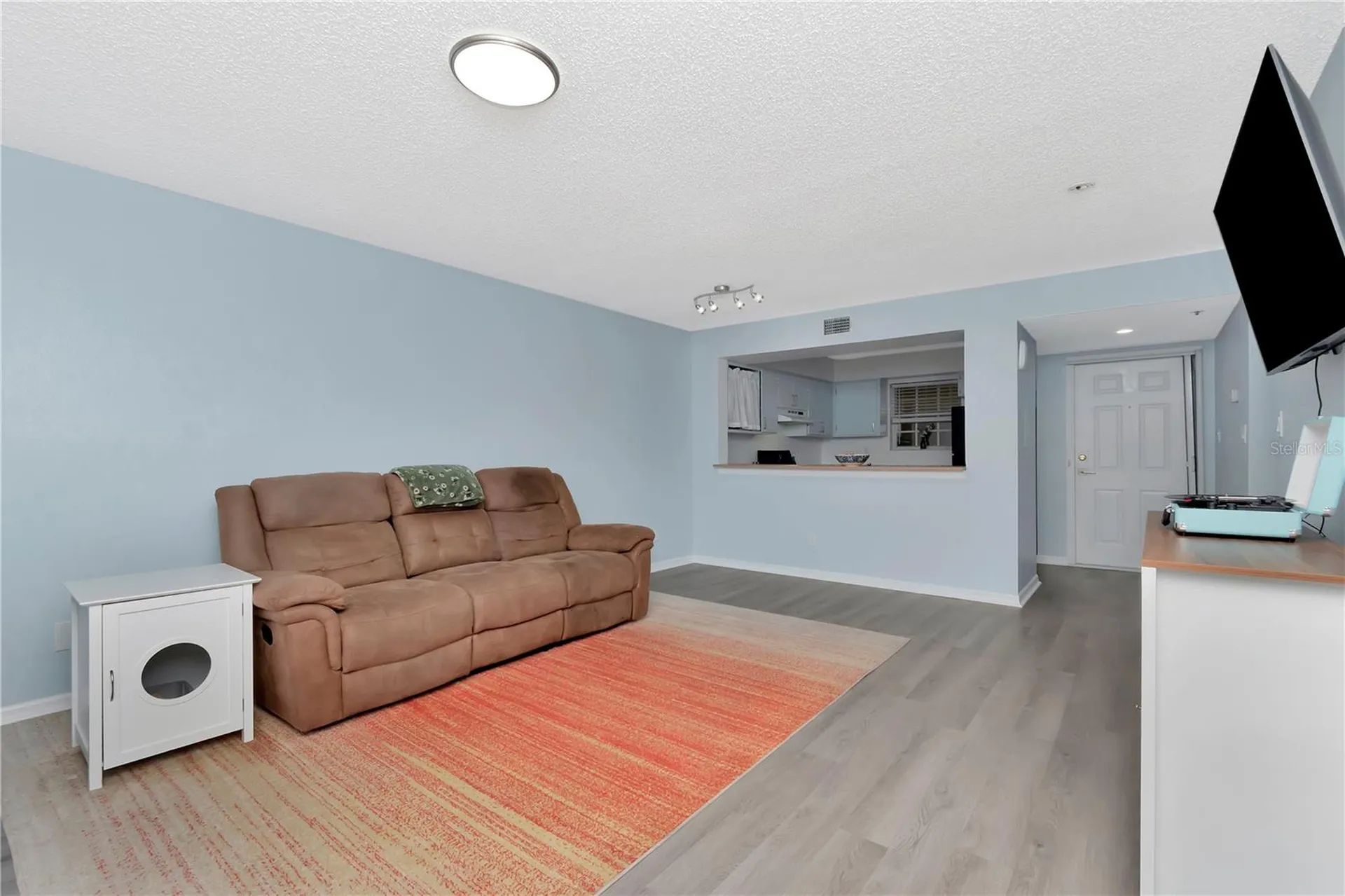 6817 Stones Throw Circle N St Petersburg FL 33710