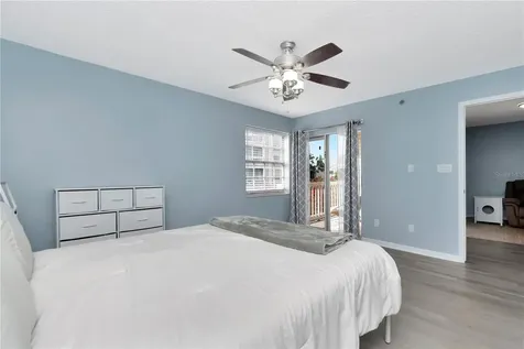 6817 Stones Throw Circle N St Petersburg FL 33710