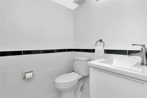 6817 Stones Throw Circle N St Petersburg FL 33710