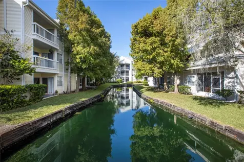 6817 Stones Throw Circle N St Petersburg FL 33710
