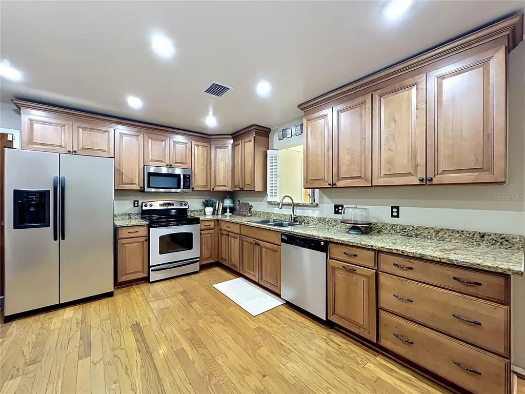 944 Southridge Trail Altamonte Springs FL 32714