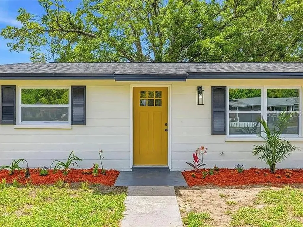 39252 Heights Avenue Zephyrhills FL 33542