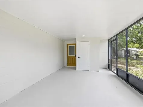 39252 Heights Avenue Zephyrhills FL 33542