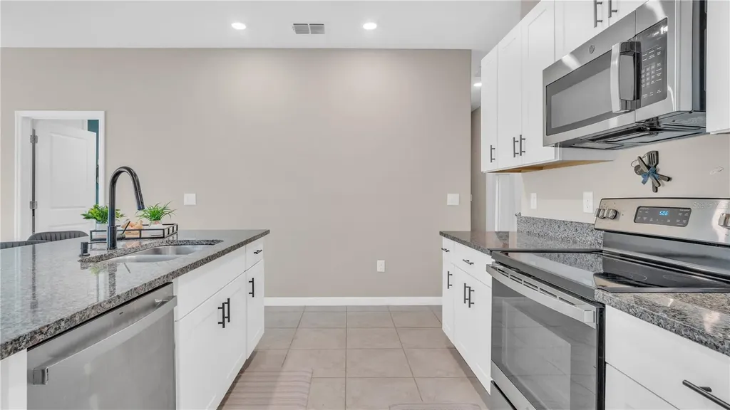 1841 Crinkle Leaf Court Ruskin FL 33570