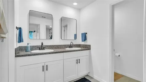 1841 Crinkle Leaf Court Ruskin FL 33570