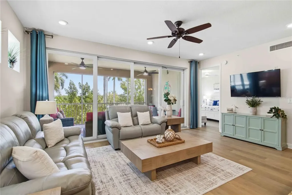 395 Aruba Circle Bradenton FL 34209