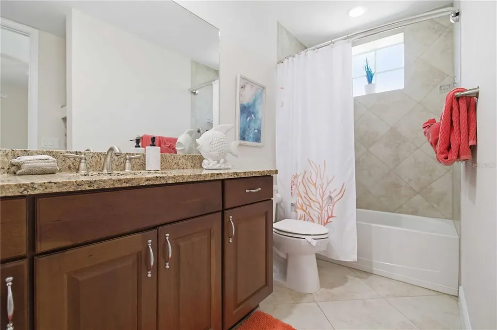395 Aruba Circle Bradenton FL 34209